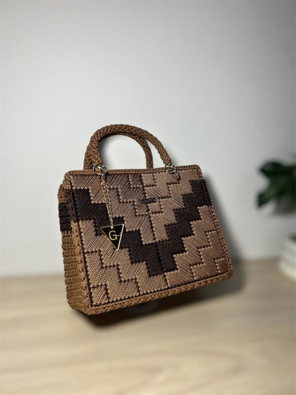 Adom Medium bag (2 colours)