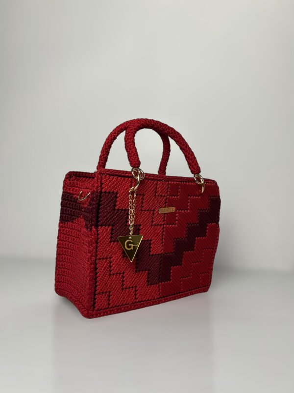 Adom Medium bag (2 colours)